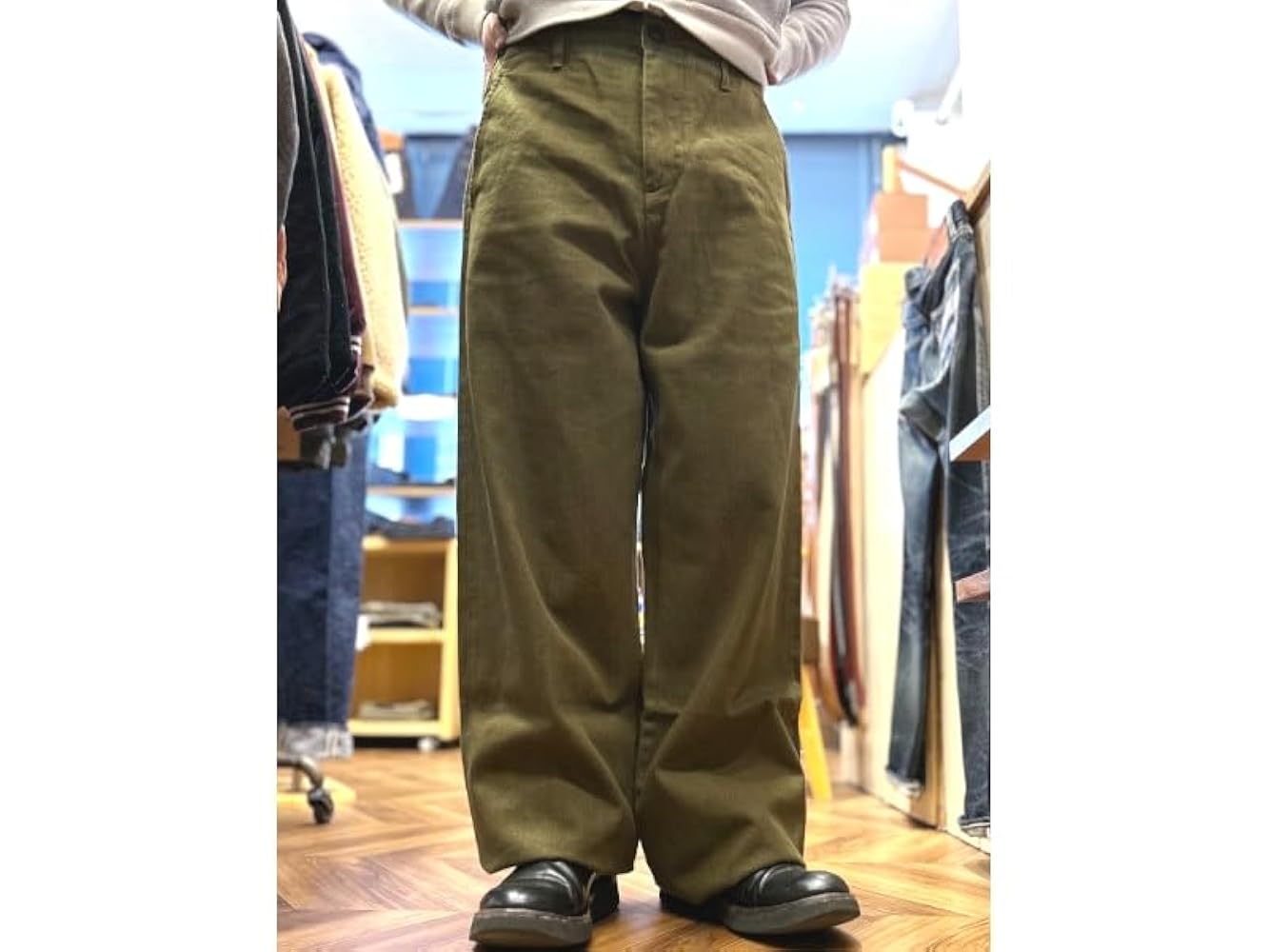 ⭐︎美品 桃太郎ジーンズ　W36 ショートパンツ ハーフパンツ　オリーブグリーン Amazon | (モモタロウ)桃太郎ジーンズ 出陣ダッククロップド